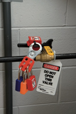 Kits et &eacute;tiquettes de consignation Master Lock